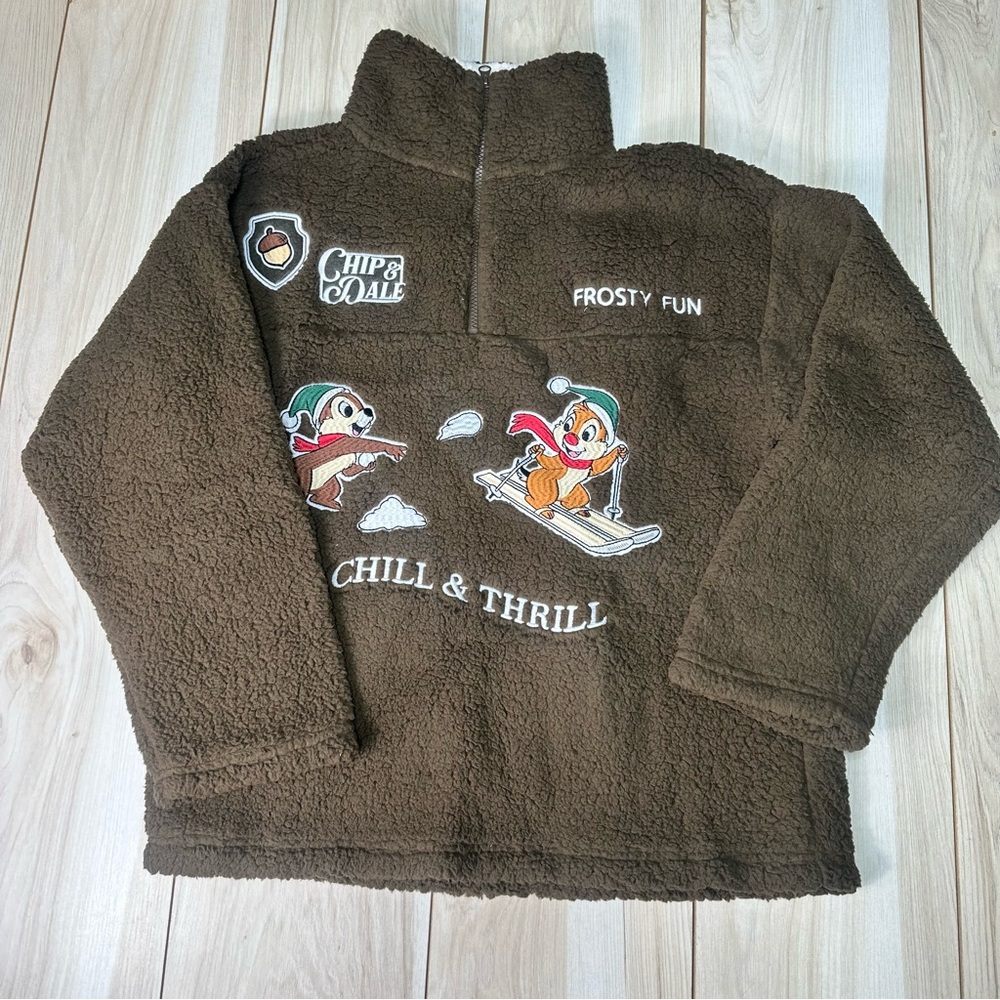 Disney CHIP & DALE Women’s Winter Sherpa Sweater Brown Size Medium NEW